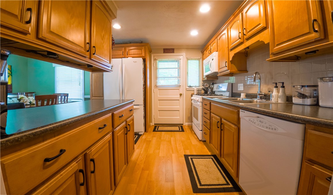 108 Oberlin Dr