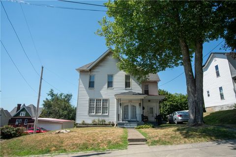 Homes For Sale - 166 Pennsylvania Ave Ave<br/> Rochester, PA 15074