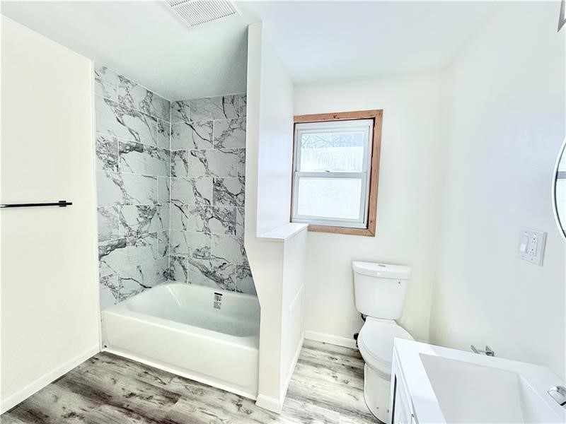 1350 George St Ext, Hermitage, Pennsylvania image 21