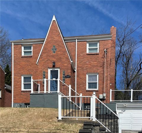 Homes For Sale - 2415 Collins Road Rd<br/> Churchill Boro, PA 15235