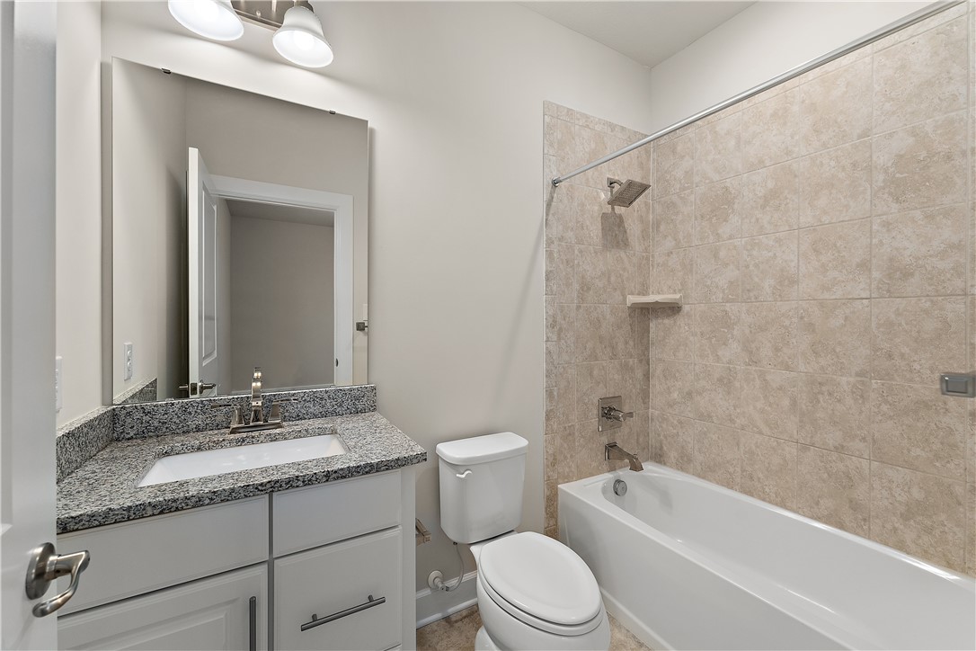 Franklin Park, Pennsylvania 15143, United States, 5 Bedrooms Bedrooms, ,5 BathroomsBathrooms,Residential,Active,217615