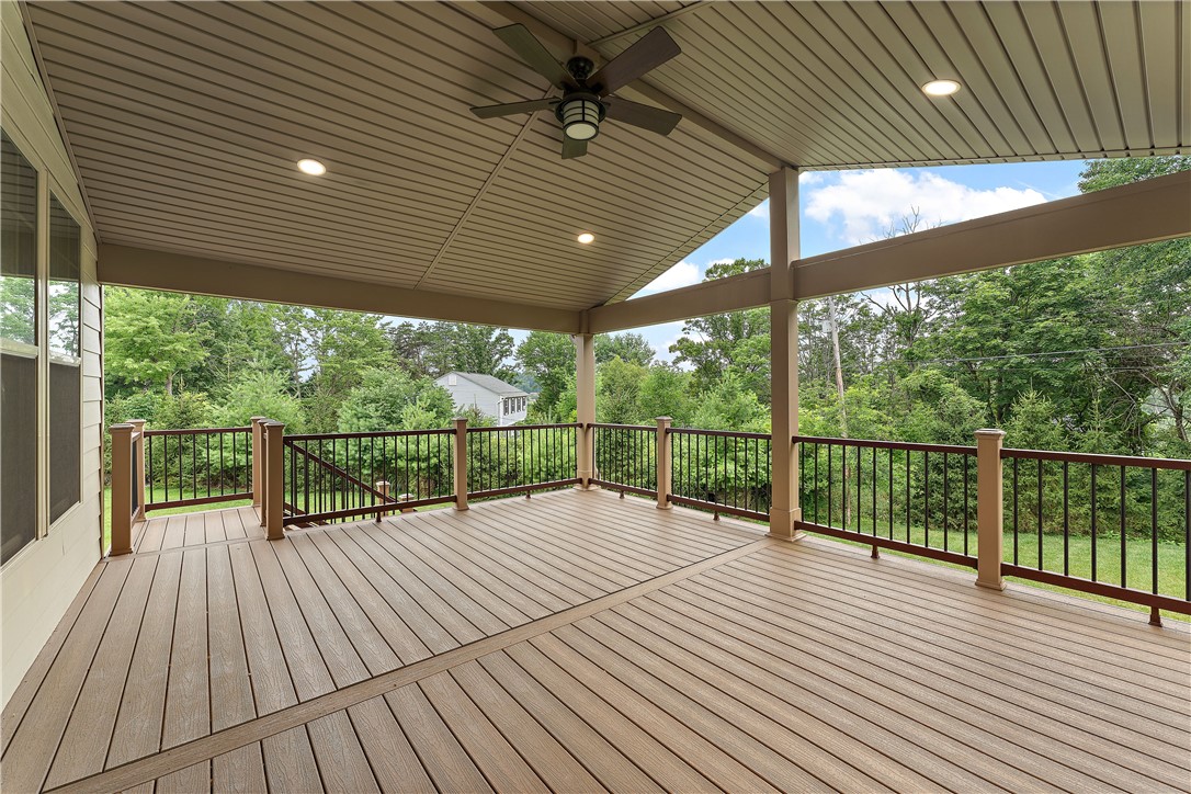 Franklin Park, Pennsylvania 15143, United States, 5 Bedrooms Bedrooms, ,5 BathroomsBathrooms,Residential,Active,217615