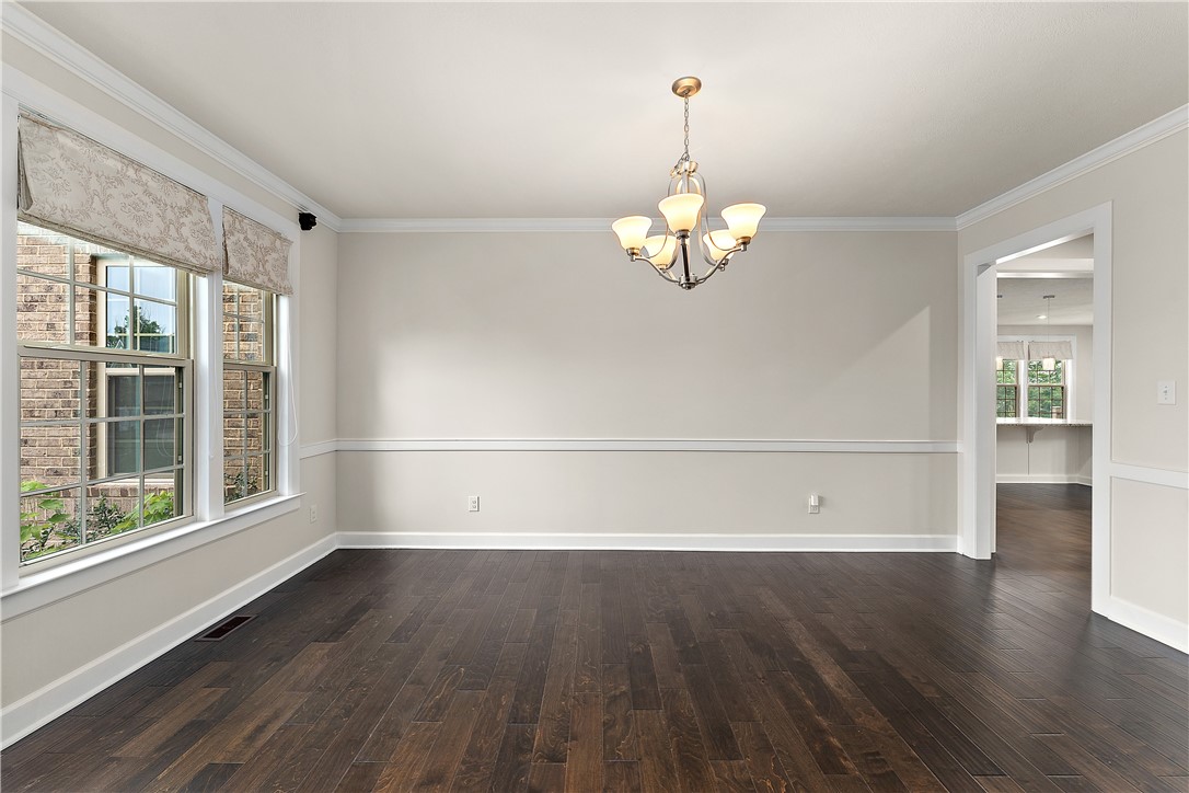 Franklin Park, Pennsylvania 15143, United States, 5 Bedrooms Bedrooms, ,5 BathroomsBathrooms,Residential,Active,217615