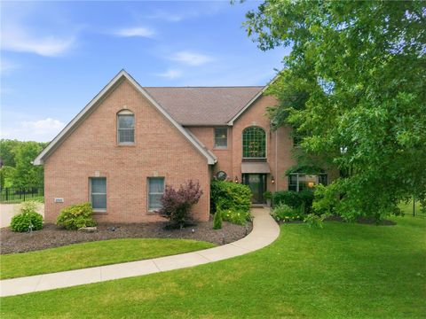 Photo of 1012 Buck Run Rd, Canonsburg, PA 15317 (MLS # 1760210)