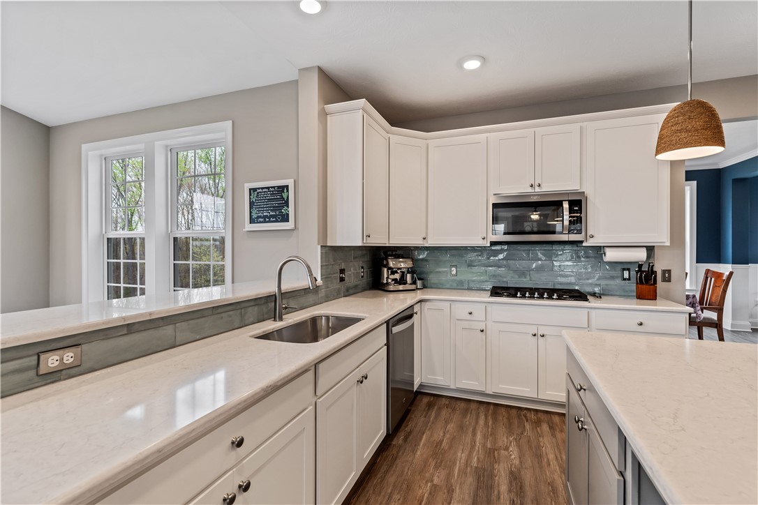 Pine Twp - Nal, Pennsylvania 15090, United States, 4 Bedrooms Bedrooms, ,3 BathroomsBathrooms,Residential,Contingent,119830