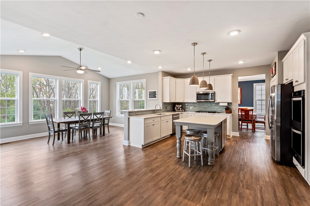 Pine Twp - Nal, Pennsylvania 15090, United States, 4 Bedrooms Bedrooms, ,3 BathroomsBathrooms,Residential,Contingent,119830