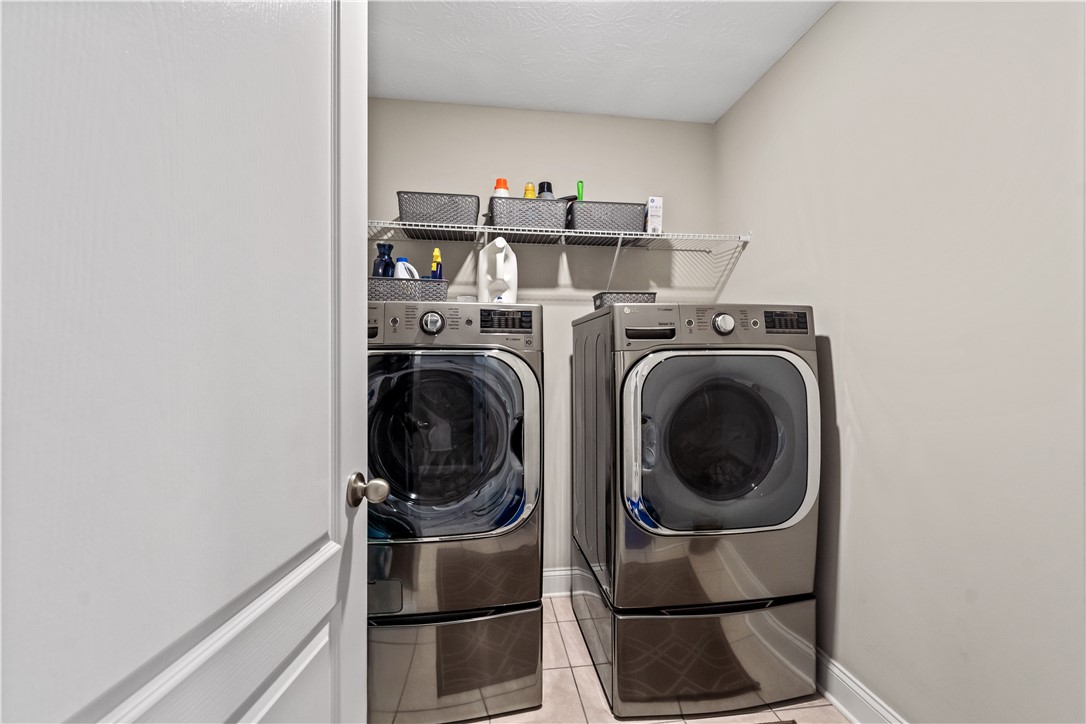 Pine Twp - Nal, Pennsylvania 15090, United States, 4 Bedrooms Bedrooms, ,3 BathroomsBathrooms,Residential,Contingent,119830