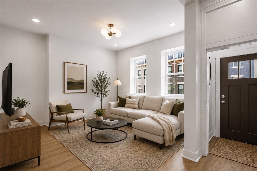 2013 Forbes Ave
