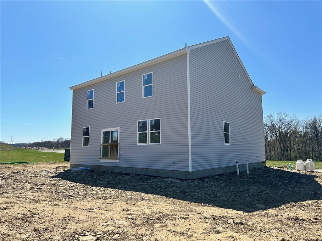 409 Curtis Court, New Stanton, Pennsylvania image 2
