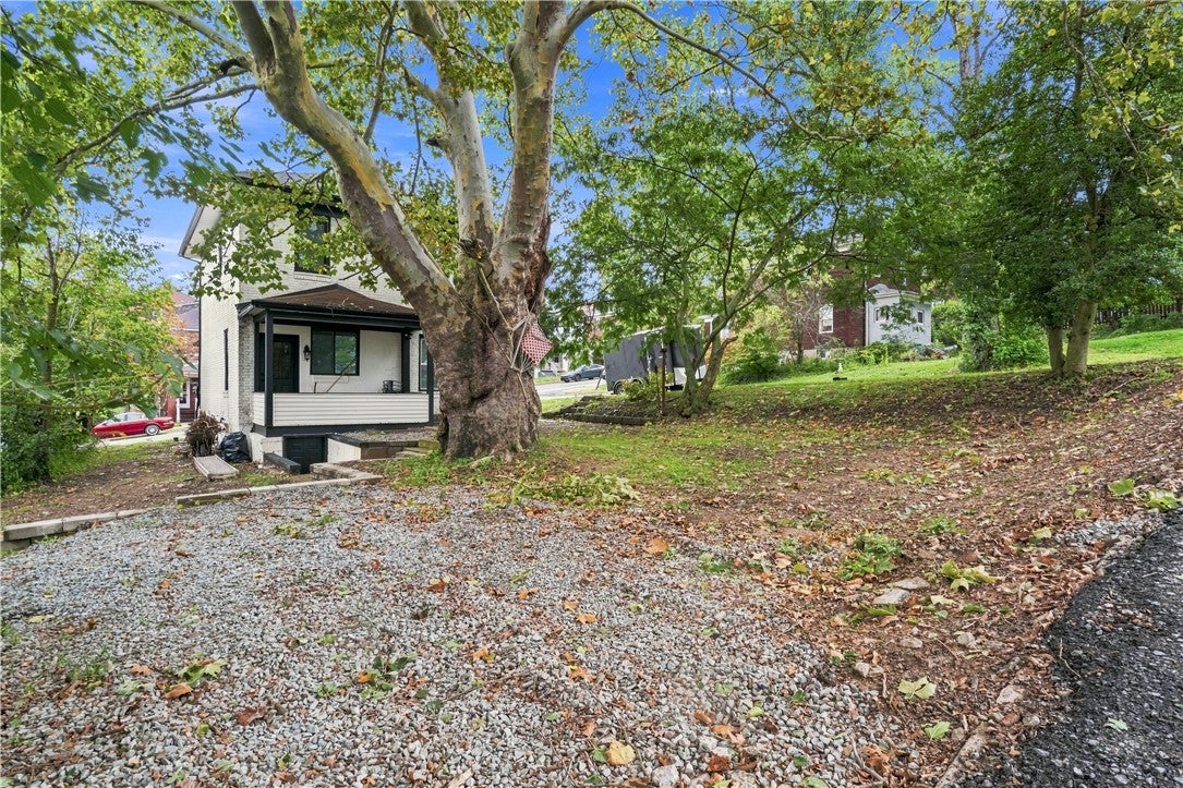 201 Emerson St