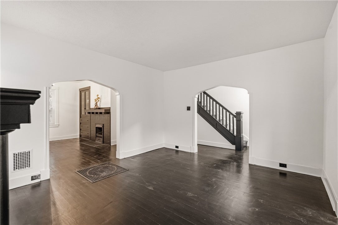 201 Emerson St