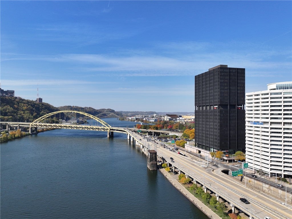 151 Fort Pitt Blvd 1402