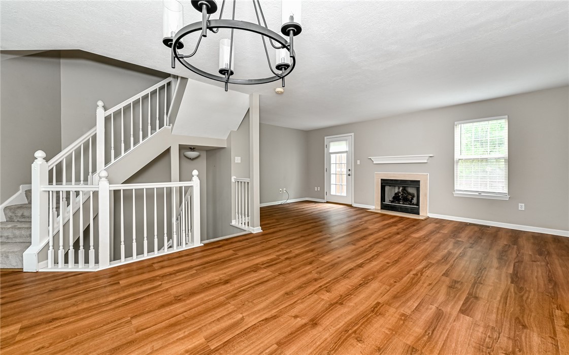 229 Hillvue Dr