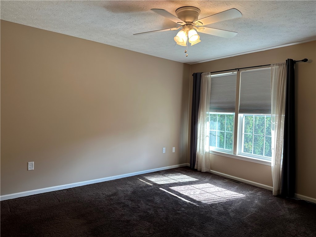 Neshannock Twp, Pennsylvania 16105, United States, 4 Bedrooms Bedrooms, ,2 BathroomsBathrooms,Residential,Contingent,126200