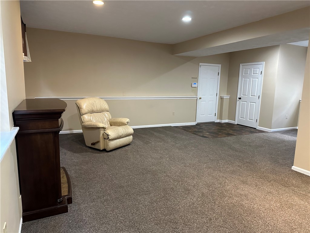 Neshannock Twp, Pennsylvania 16105, United States, 4 Bedrooms Bedrooms, ,2 BathroomsBathrooms,Residential,Contingent,126200