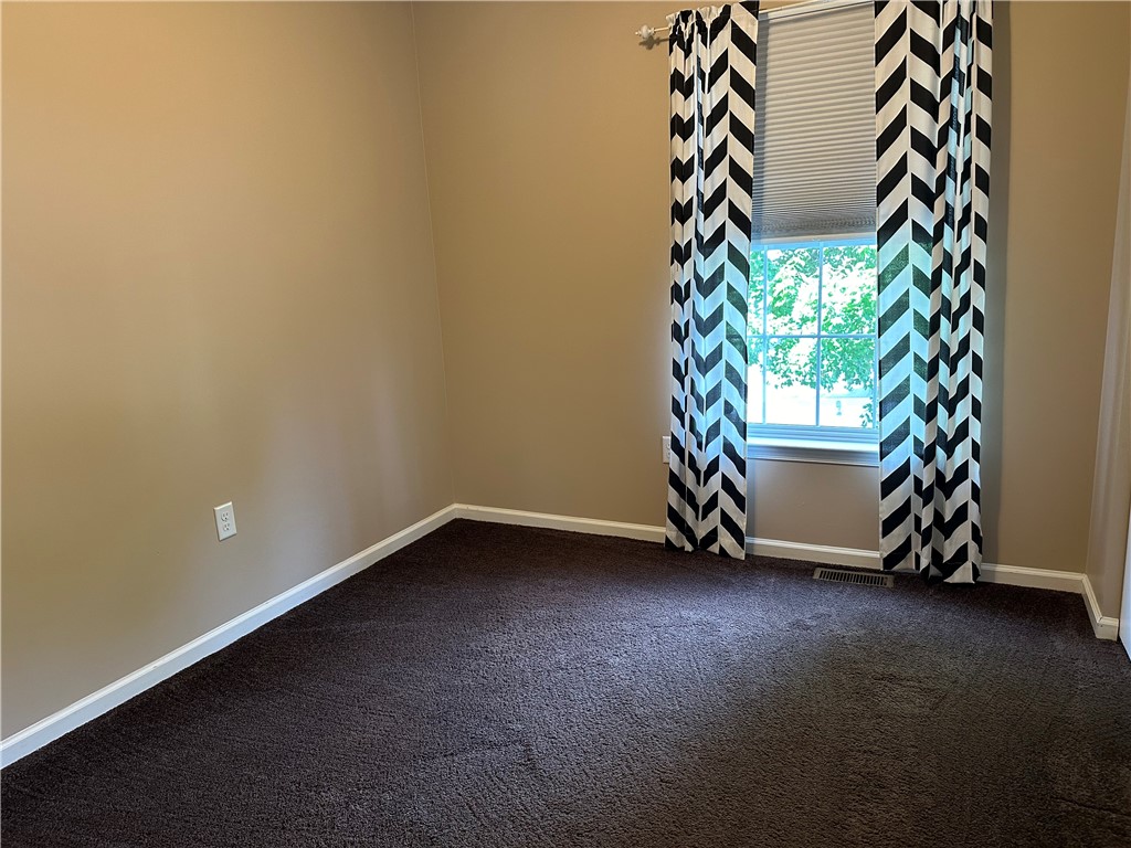 Neshannock Twp, Pennsylvania 16105, United States, 4 Bedrooms Bedrooms, ,2 BathroomsBathrooms,Residential,Contingent,126200