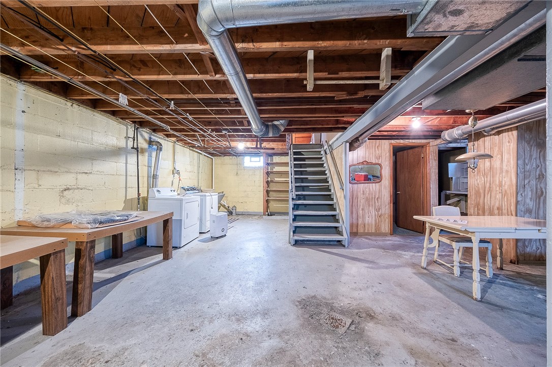 Neshannock Twp, Pennsylvania 16105, United States, 3 Bedrooms Bedrooms, ,2 BathroomsBathrooms,Residential,Active,120926