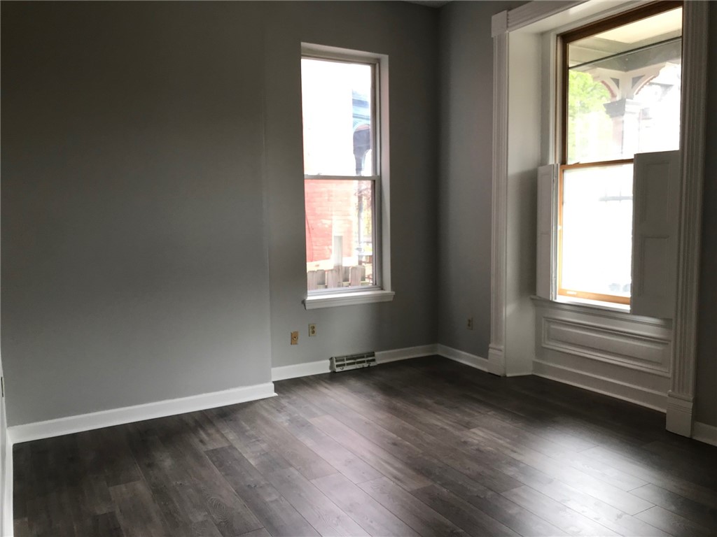 Manchester, Pennsylvania 15233, United States, 2 Bedrooms Bedrooms, ,1 BathroomBathrooms,Residential,Active,129906