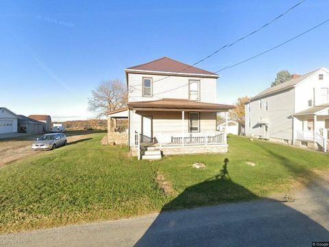 Photo of 123 Braddock Dr, Latrobe, PA 15666 (MLS # 1760794)