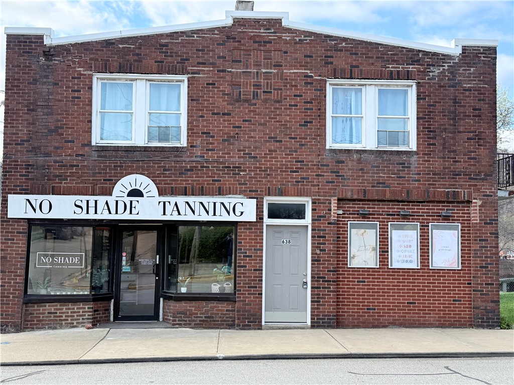 Photo 1 of 19 — 638 Pittsburgh St 2, Springdale Boro, PA 15144