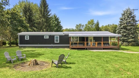 Mobile Home For Sale - 1561 Westford Rd Rd<br/> Jamestown, PA 16134