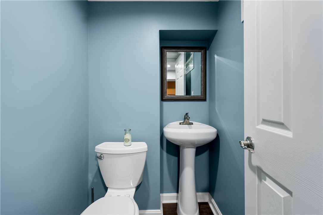 Bethel Park, Pennsylvania 15102, United States, 3 Bedrooms Bedrooms, ,2 BathroomsBathrooms,Residential,Active,240101