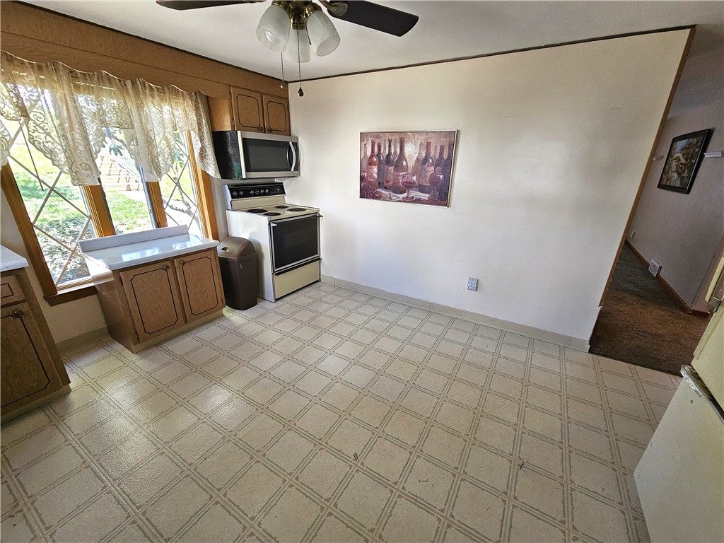 2062 The Circle Cir, Canton, Pennsylvania image 18