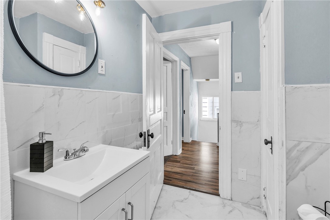 Munhall, Pennsylvania 15120, United States, 4 Bedrooms Bedrooms, ,2 BathroomsBathrooms,Residential,Active,123092