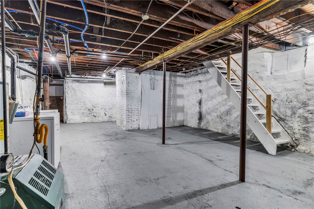 Munhall, Pennsylvania 15120, United States, 4 Bedrooms Bedrooms, ,2 BathroomsBathrooms,Residential,Active,123092