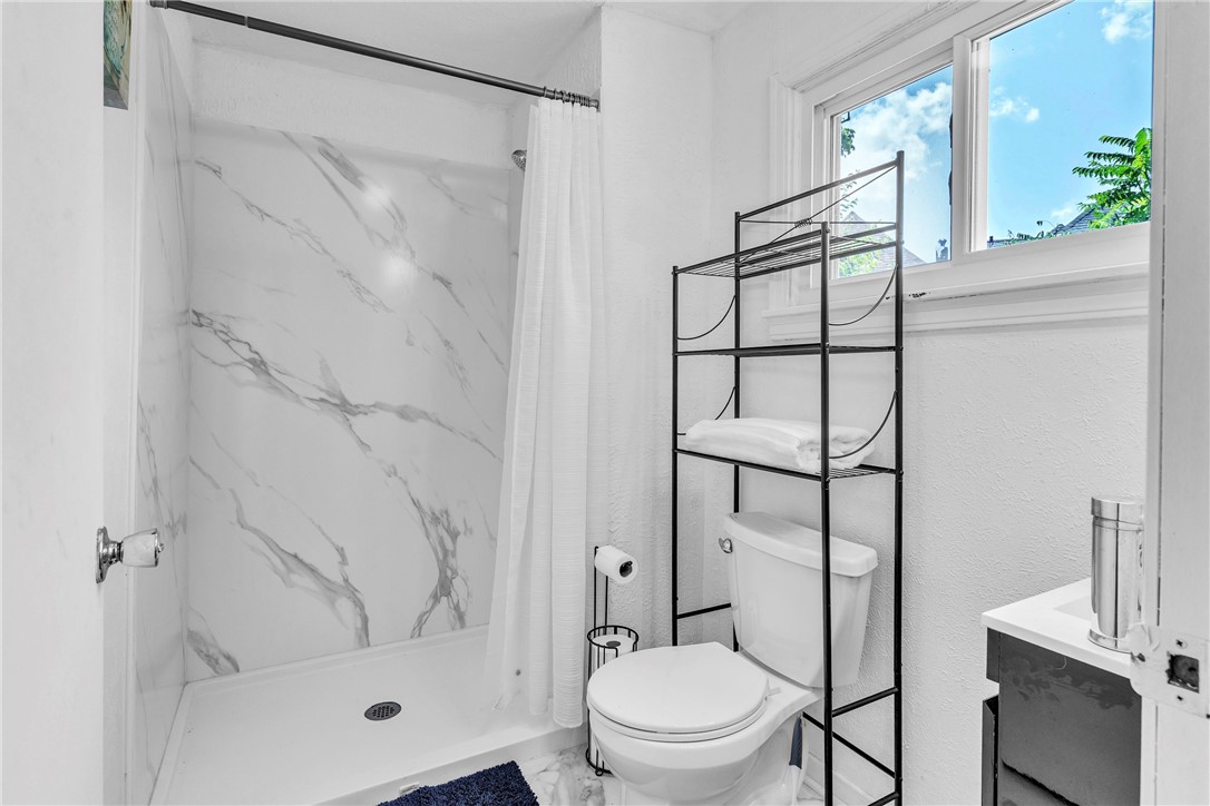 Munhall, Pennsylvania 15120, United States, 4 Bedrooms Bedrooms, ,2 BathroomsBathrooms,Residential,Active,123092