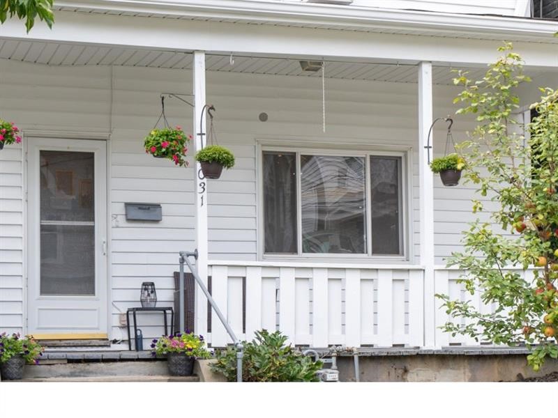 Elliott, Pennsylvania 15220, United States, 3 Bedrooms Bedrooms, ,2 BathroomsBathrooms,Residential,Active,201717