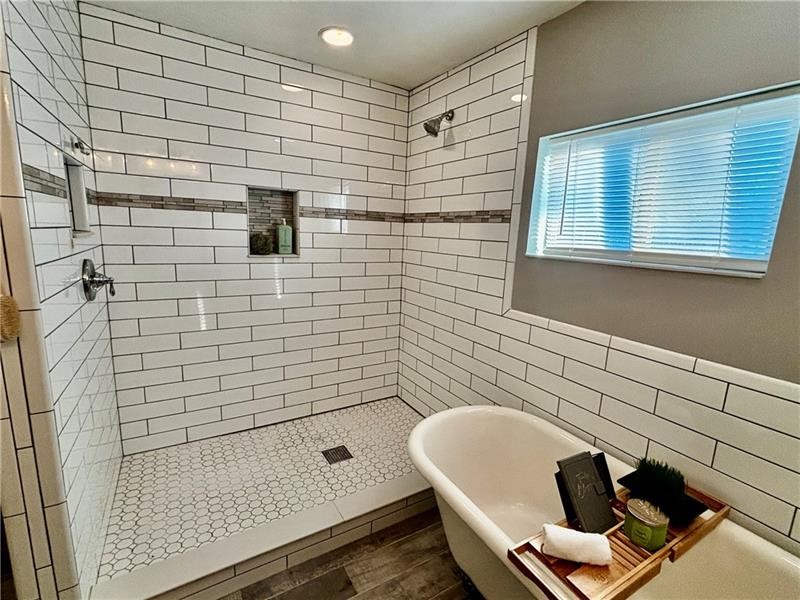 Elliott, Pennsylvania 15220, United States, 3 Bedrooms Bedrooms, ,2 BathroomsBathrooms,Residential,Active,201717