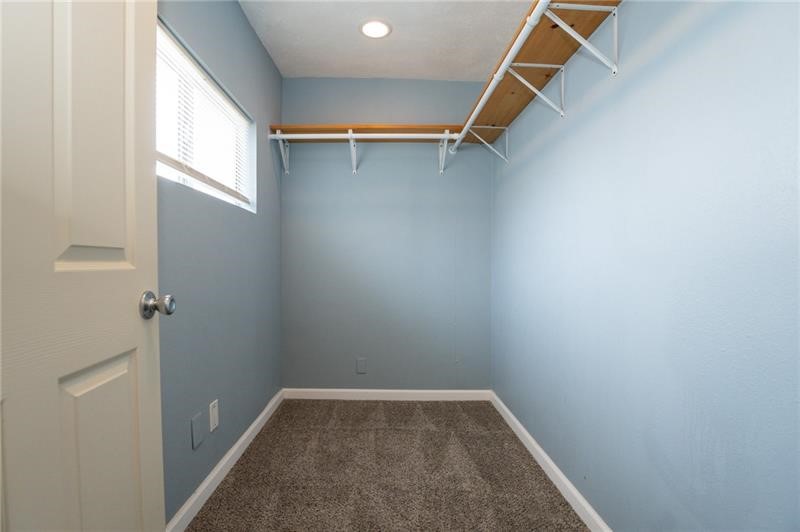 Elliott, Pennsylvania 15220, United States, 3 Bedrooms Bedrooms, ,2 BathroomsBathrooms,Residential,Active,201717