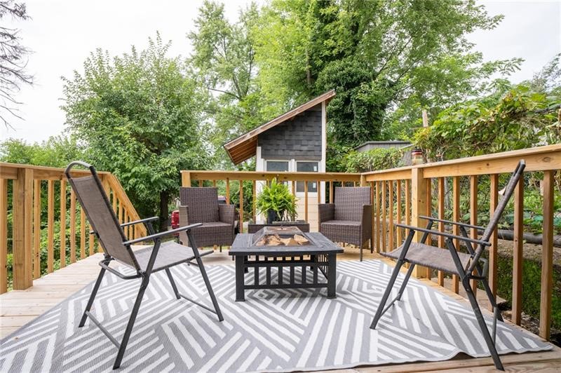 Elliott, Pennsylvania 15220, United States, 3 Bedrooms Bedrooms, ,2 BathroomsBathrooms,Residential,Active,201717