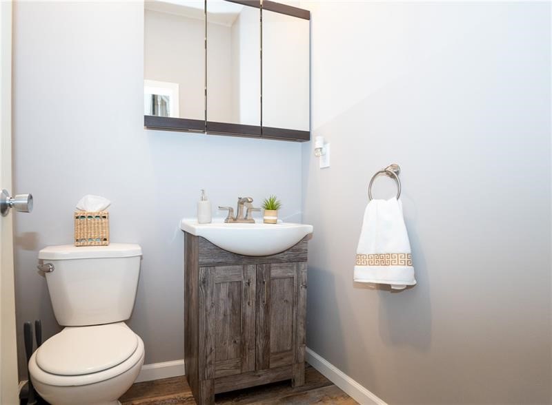 Elliott, Pennsylvania 15220, United States, 3 Bedrooms Bedrooms, ,2 BathroomsBathrooms,Residential,Active,201717