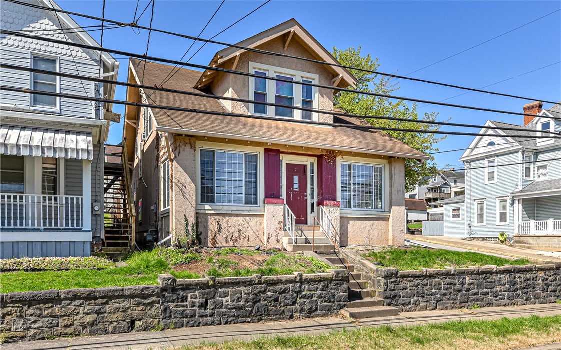 327 Meadow Ave