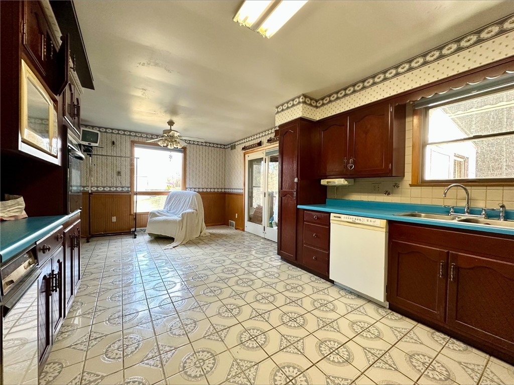 238 Victoria Way Way, Allegheny Twp - WML, Kentucky image 14