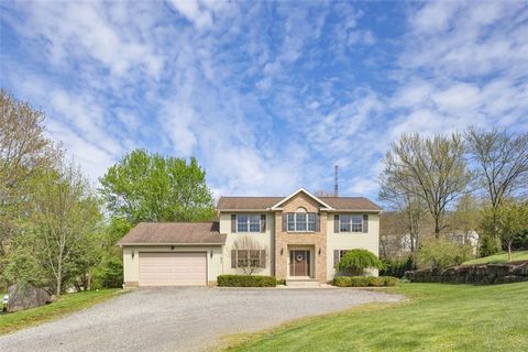 Photo of 9227 Marshall Rd, Cranberry Twp, PA 16066 (MLS # 1749677)