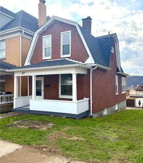 Photo of 1137 Taylor Ave, New Kensington, PA 15068 (MLS # 1736862)