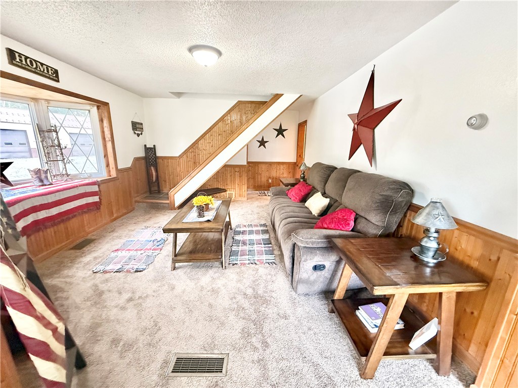 E/W Wheatfield Twp, Pennsylvania 15954, United States, 3 Bedrooms Bedrooms, ,3 BathroomsBathrooms,Residential,Active,204374