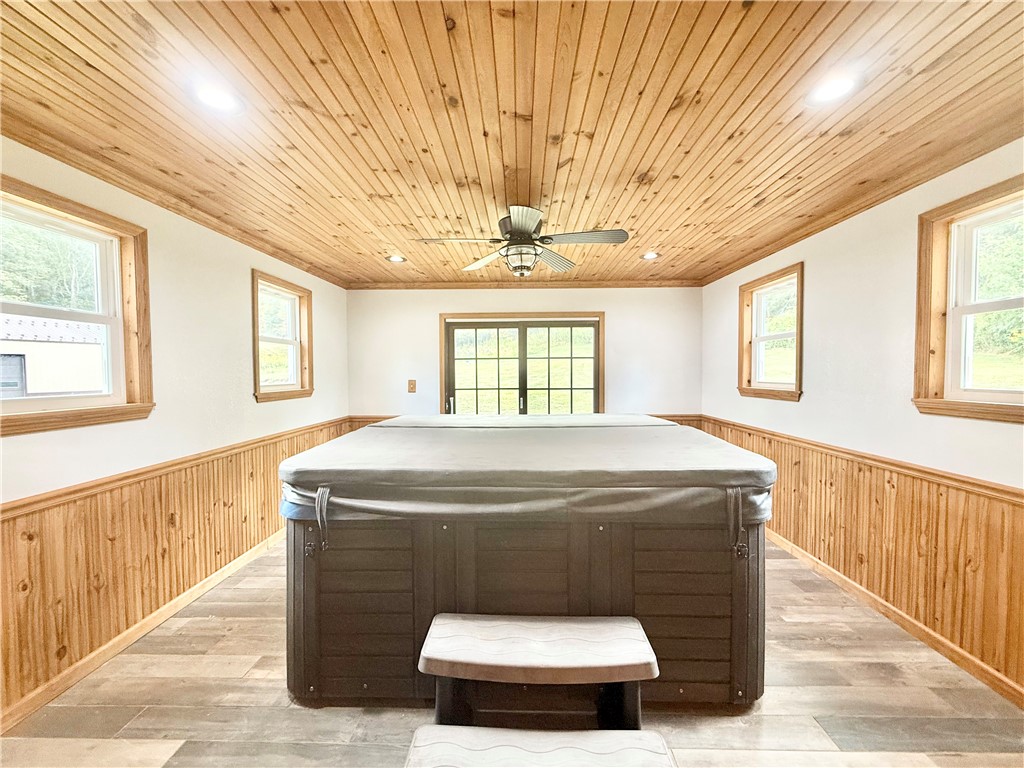 E/W Wheatfield Twp, Pennsylvania 15954, United States, 3 Bedrooms Bedrooms, ,3 BathroomsBathrooms,Residential,Active,204374