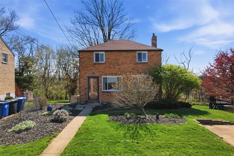 Photo of 405 Veronica Dr, Pittsburgh, PA 15235 (MLS # 1748583)