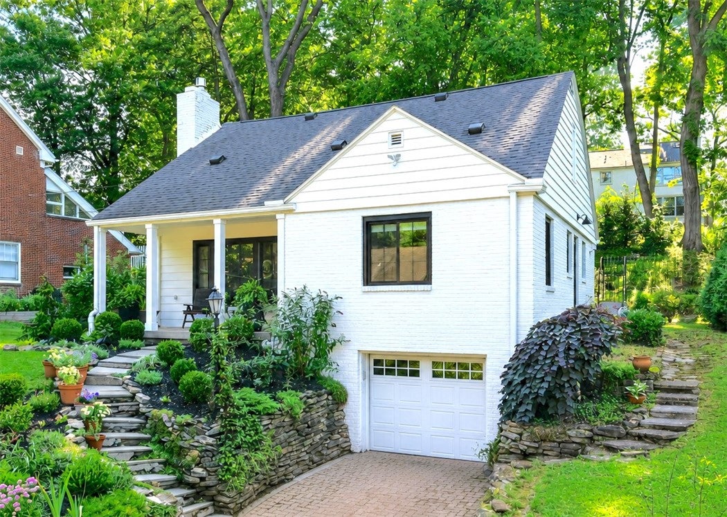 137 Riverview Ter