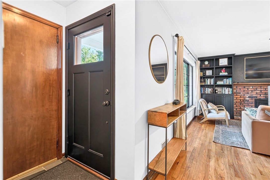 137 Riverview Ter