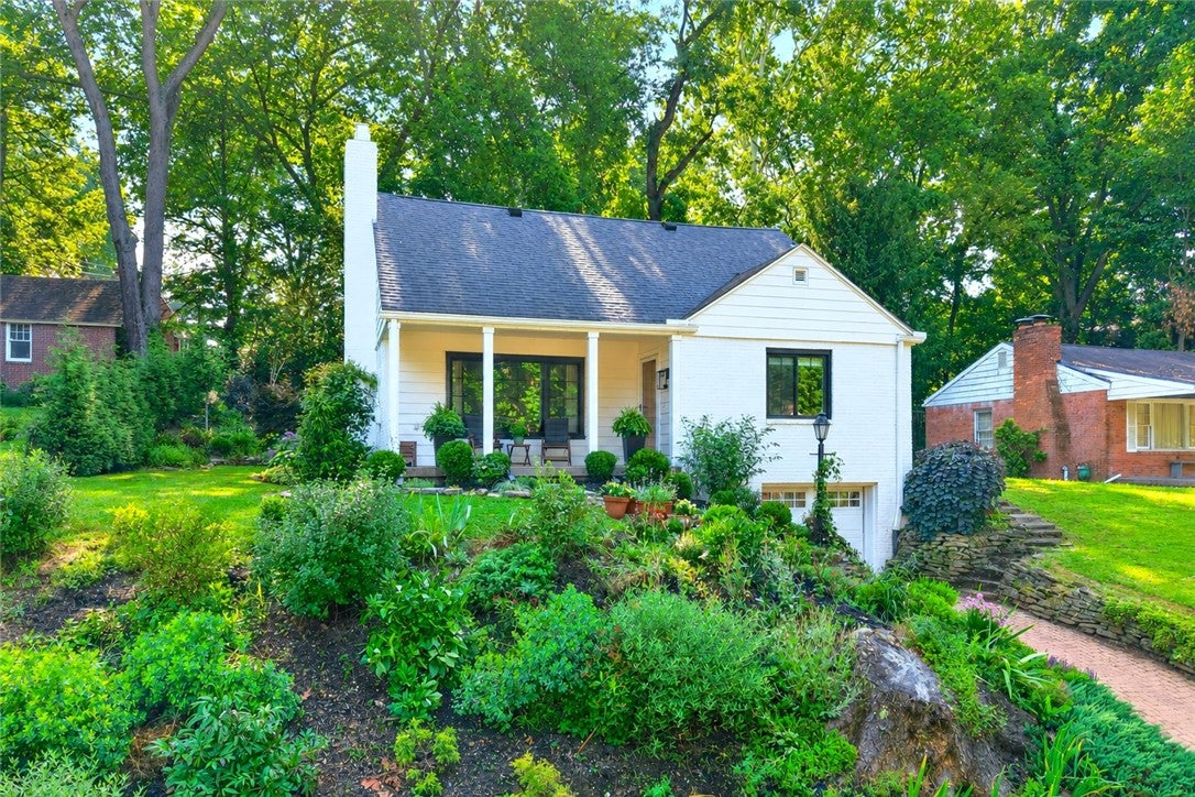 137 Riverview Ter