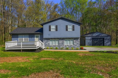 Photo of 3433 Harlansburg Rd, New Castle, PA 16101 (MLS # 1750117)