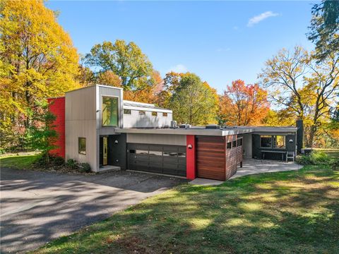 121 Hidden Rdg Indiana Twp PA 15238