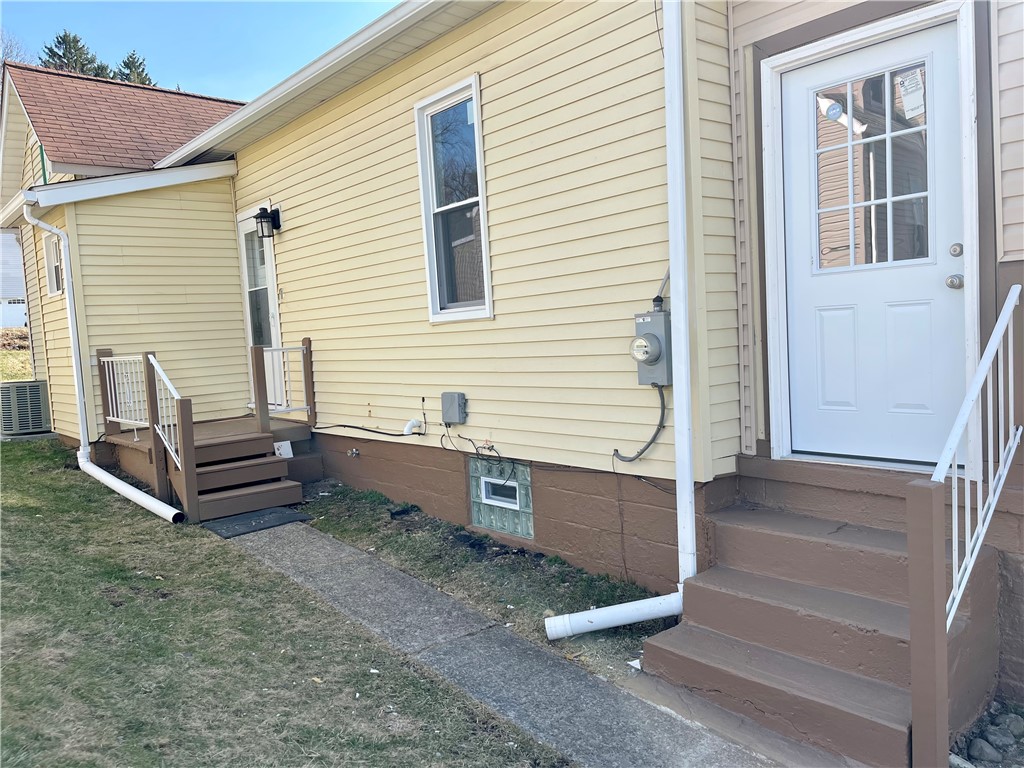 813 Forest St St, Latrobe, Pennsylvania image 2