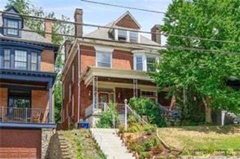 Photo of 1615 Denniston St #2, Pittsburgh, PA 15217 (MLS # 1751986)