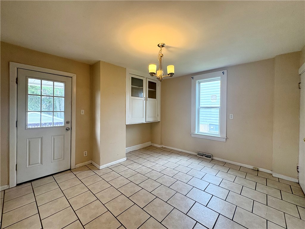 Rochester, Pennsylvania 15074, United States, 3 Bedrooms Bedrooms, ,1 BathroomBathrooms,Residential,Active,176757